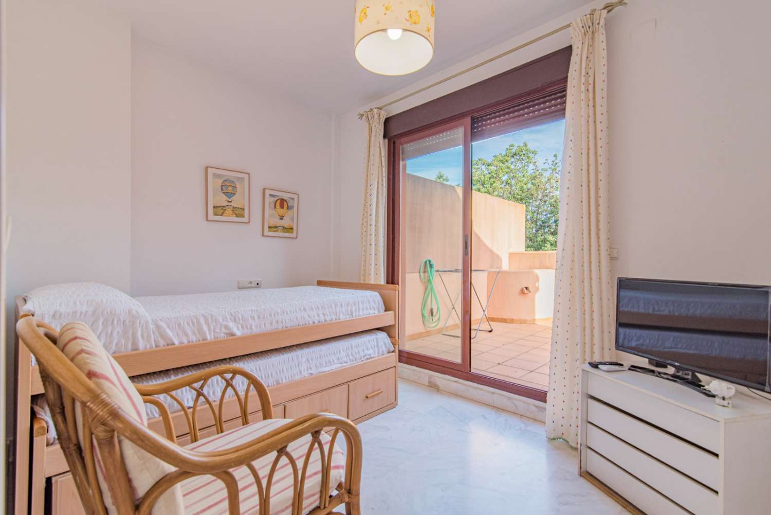 Appartamento con 3 camere da letto a Playa Granada da settembre a giugno