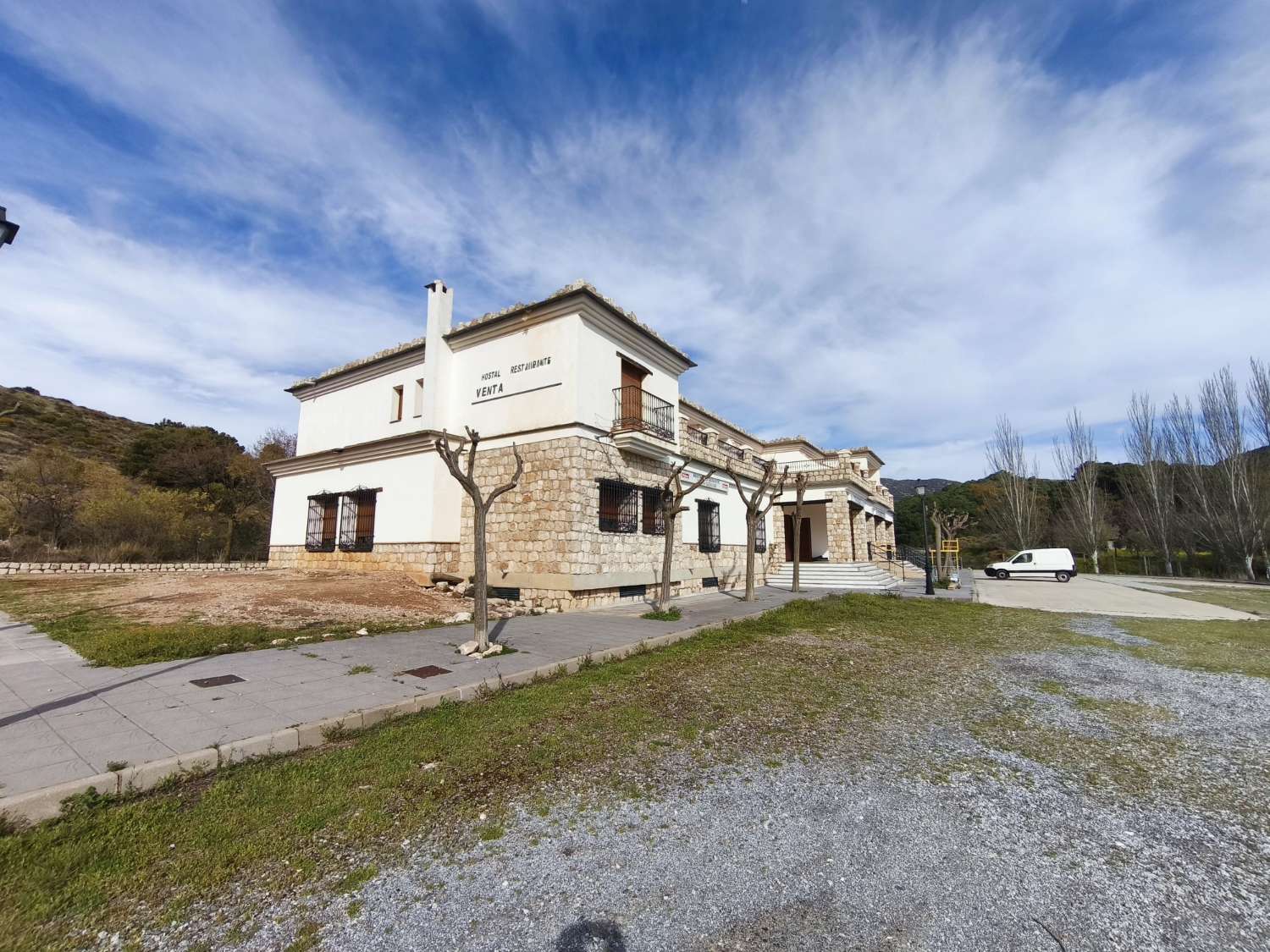 Exklusive Gelegenheit: Hotelkomplex mit Restaurant und Panoramablick im Herzen von La Alpujarra