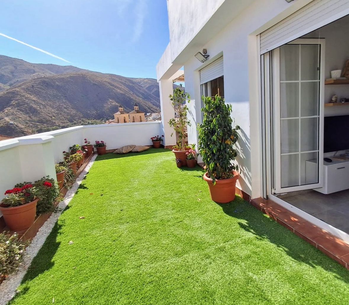 Kattohuoneisto myynnissä Albuñol