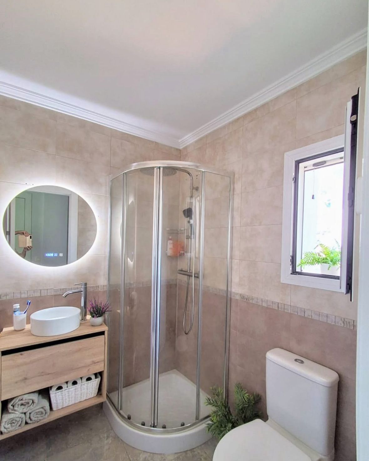 Kattohuoneisto myynnissä Albuñol