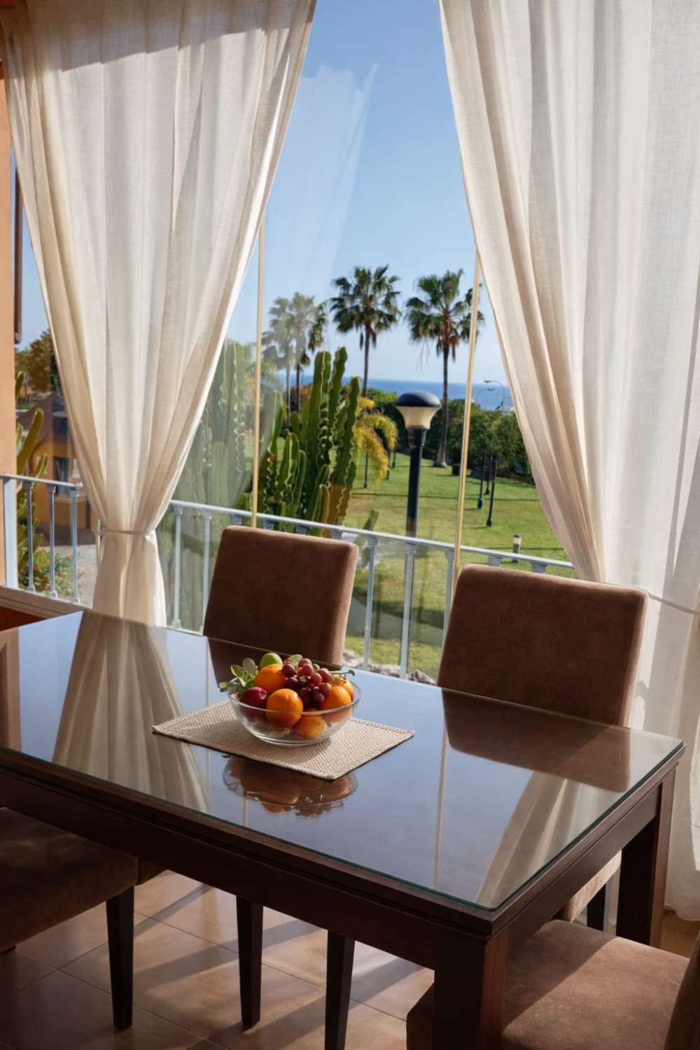 Piso de 2 dormitorios con vistas al mar en Playa Galera, Almuñécar