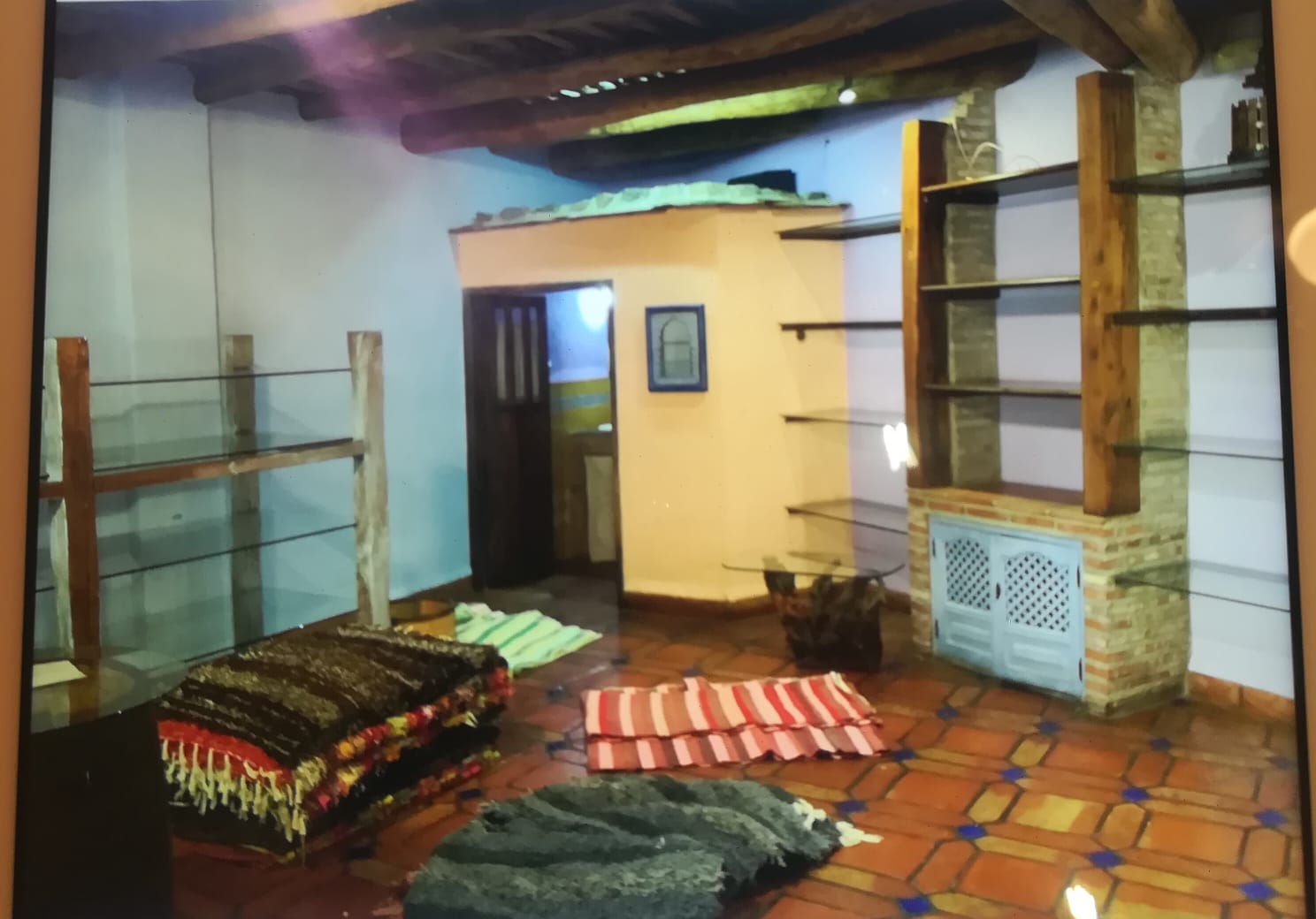 Se vende moderno local de 200 m2 en el centro de la Alpujarra