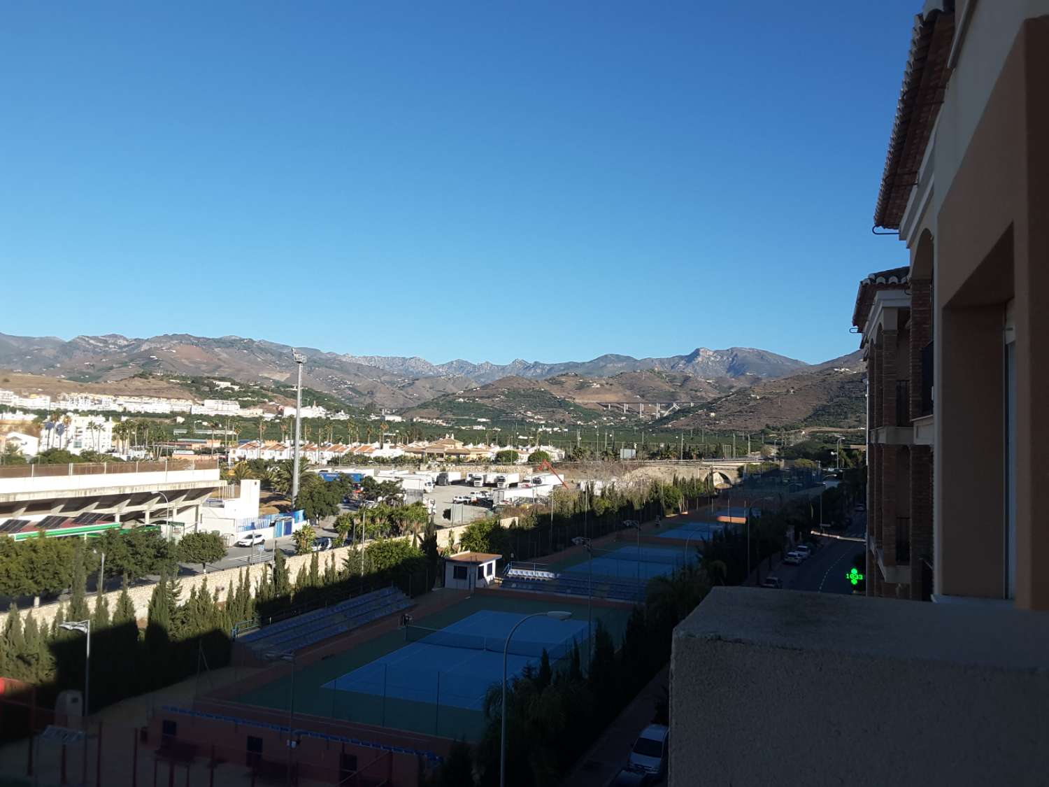Alquiler piso 2 dormitorios de larga temporada en Almuñécar (Granada)