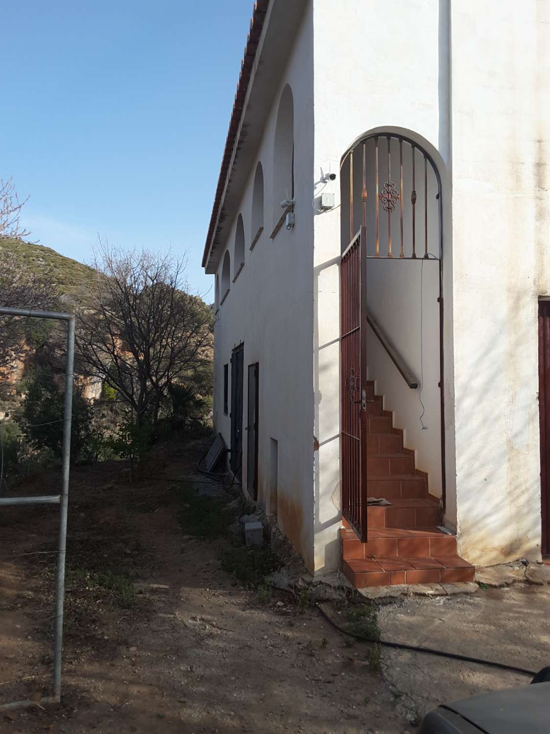 Cortijo and several ruins in rustic estates of 260,000 m2