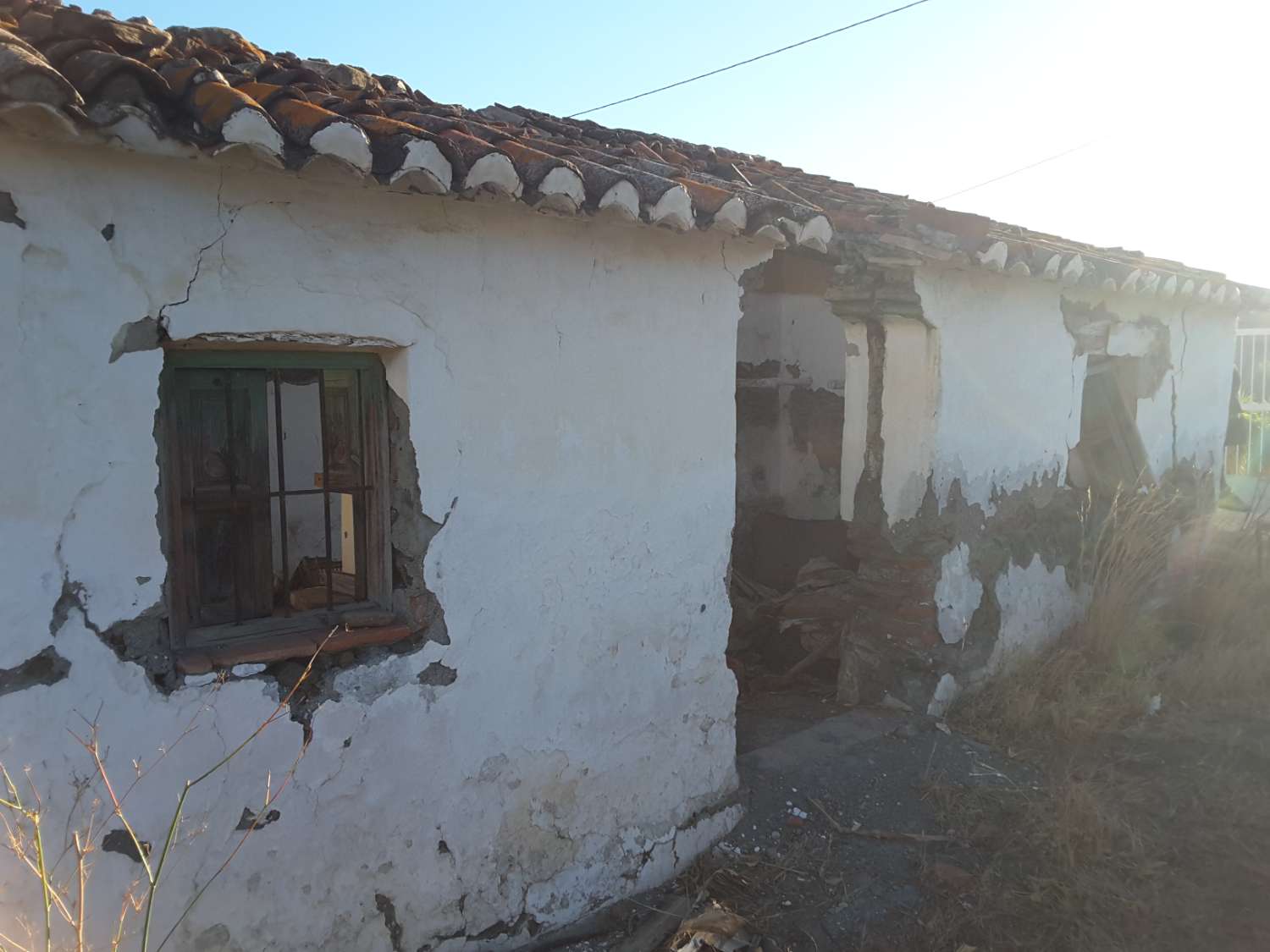 Rustic property of 4500 m2 with ruin