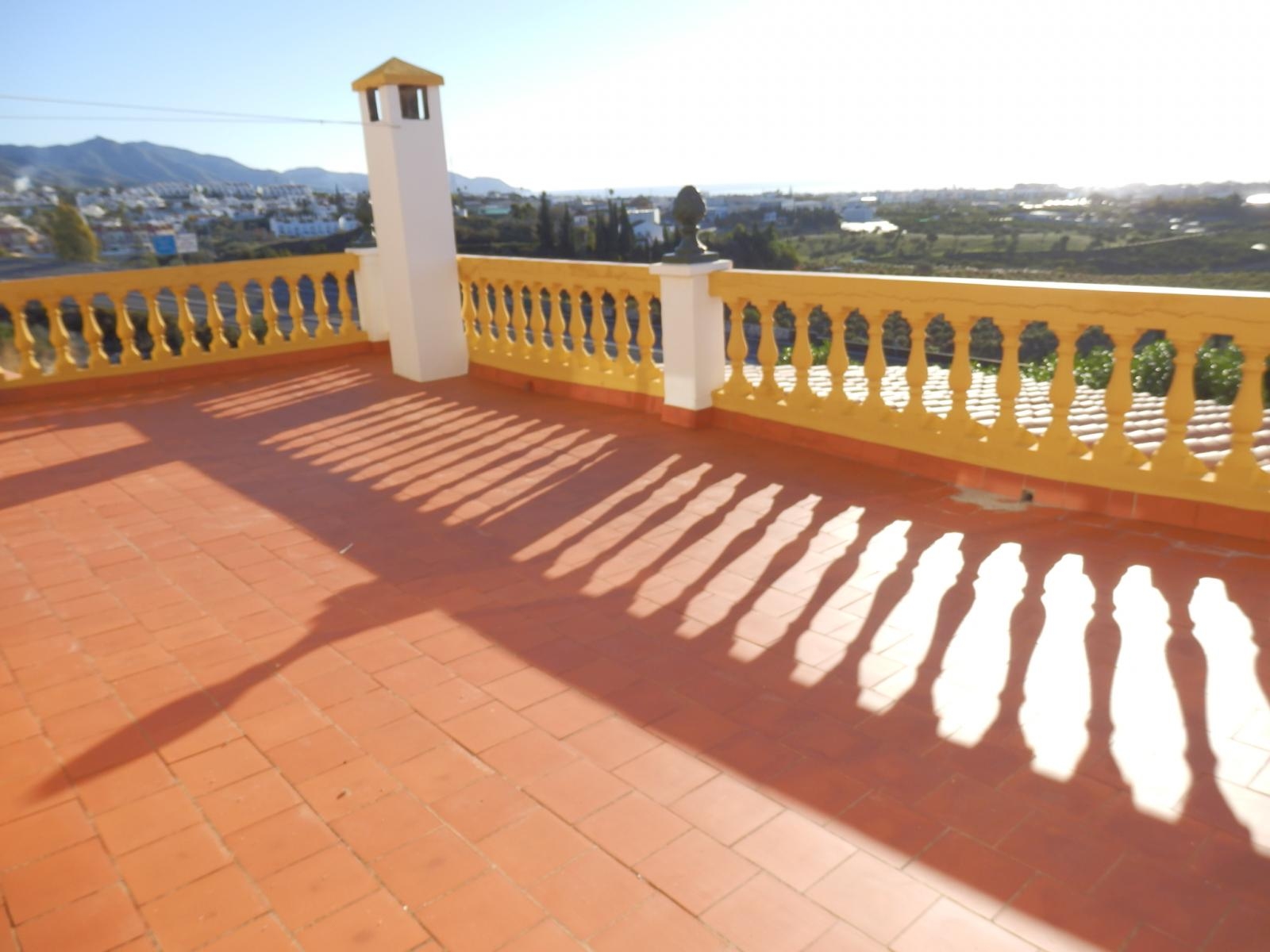 Fyra sovrum villa i Nerja