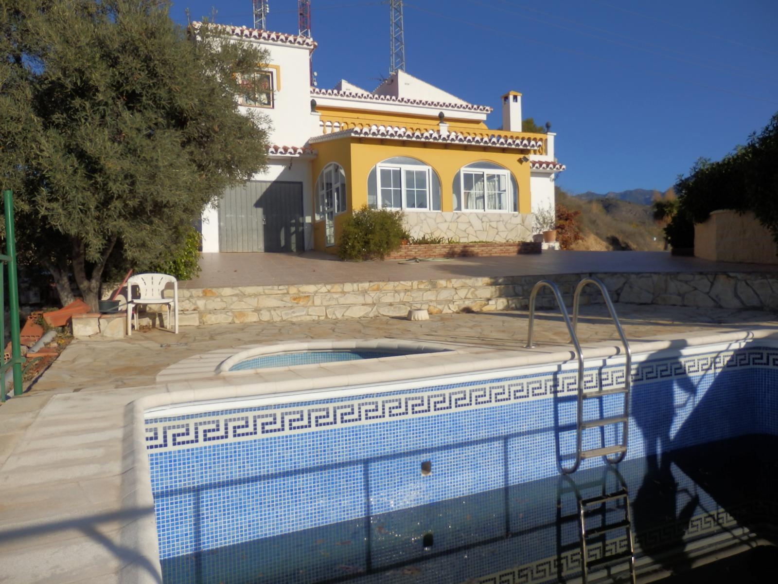 Villa con quattro camere da letto a Nerja