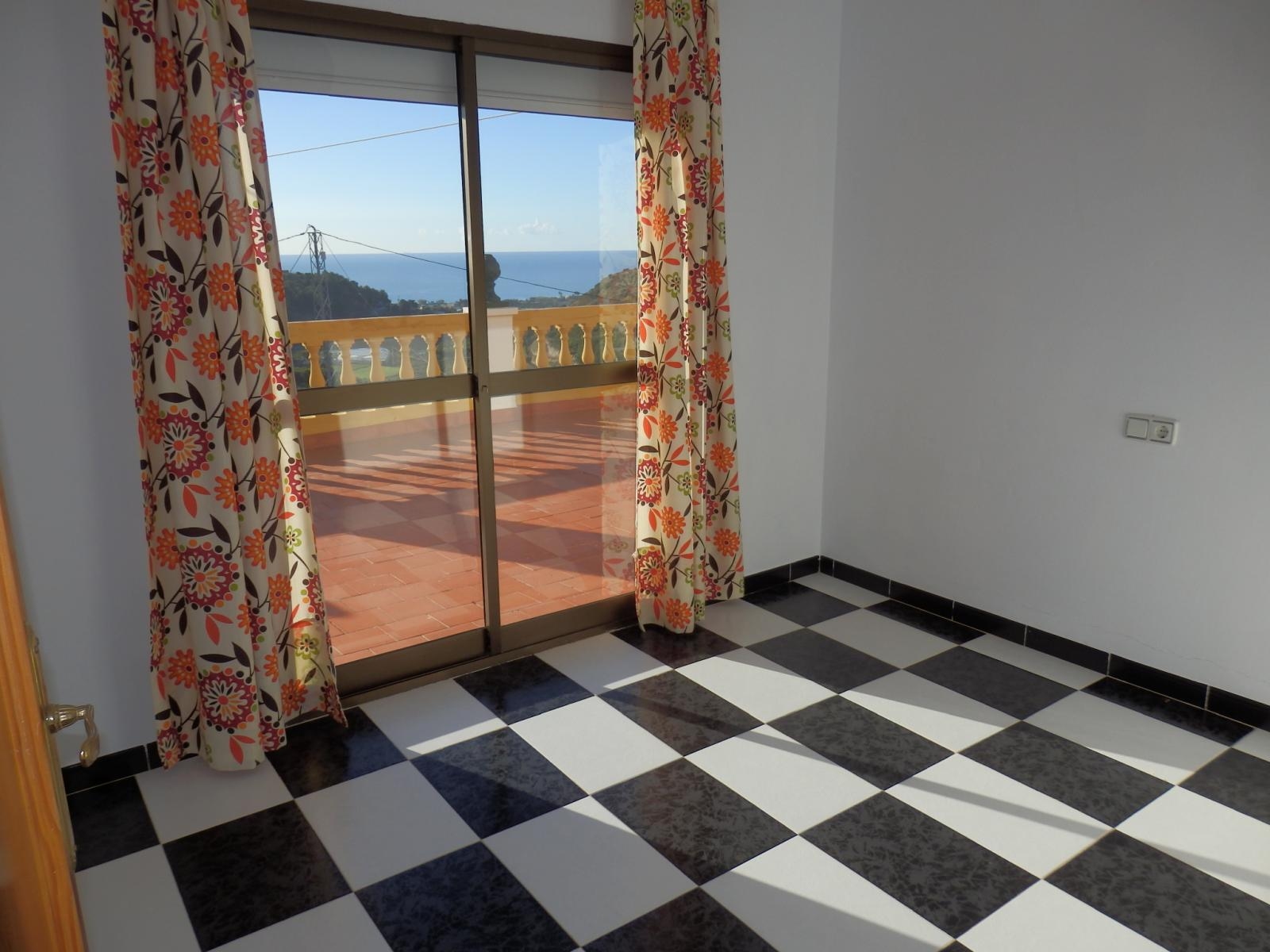 Villa con quattro camere da letto a Nerja