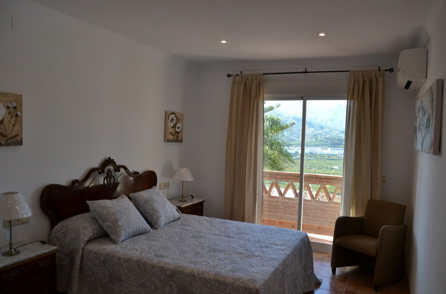 Villa met 4 slaapkamers te koop in Almuñécar