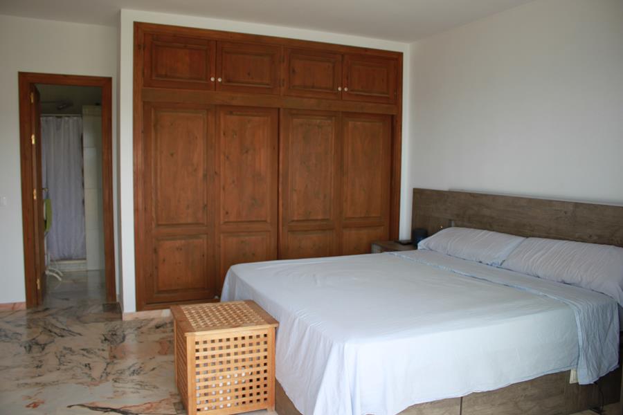 5 bedroom villa for sale in La Herradura