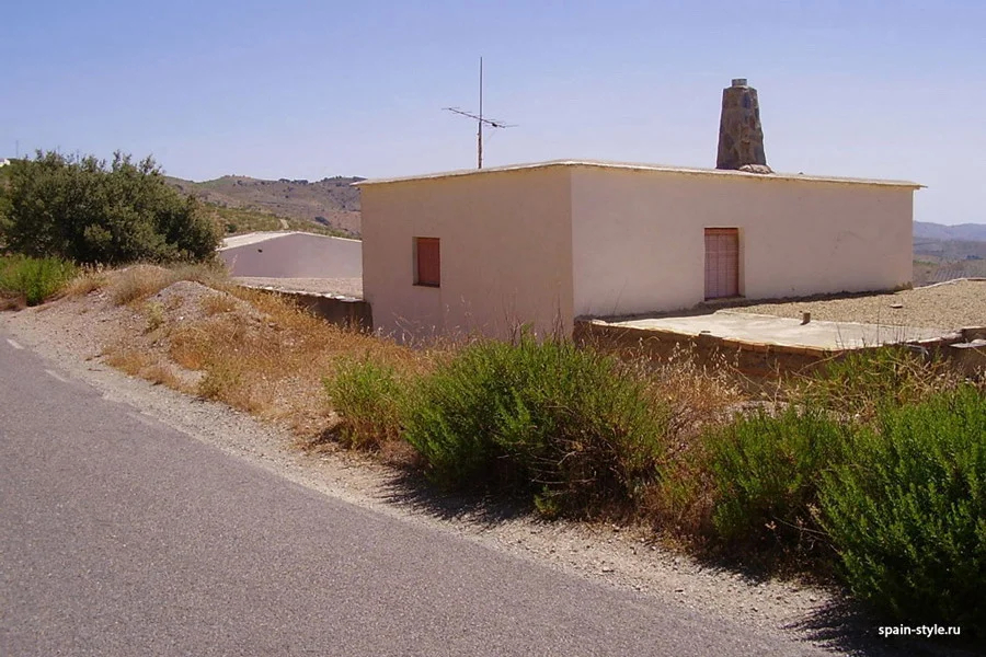 Finca agrícola con cortijo rural en La Contraviesa, Torvizcón, Granada