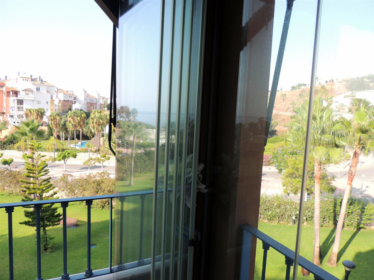 Apartamento en Residencial con vistas al mar en primera línea, Almuñécar