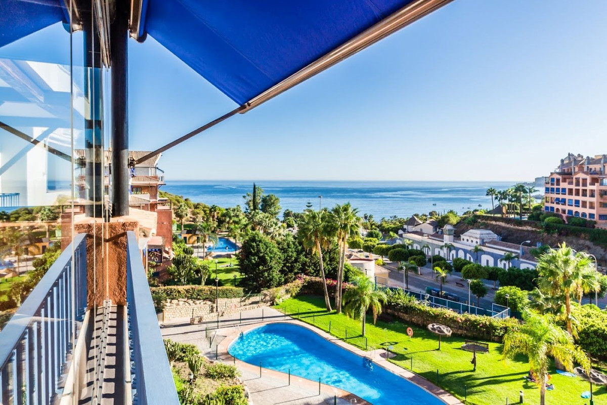 Apartamento en Residencial con vistas al mar en primera línea, Almuñécar