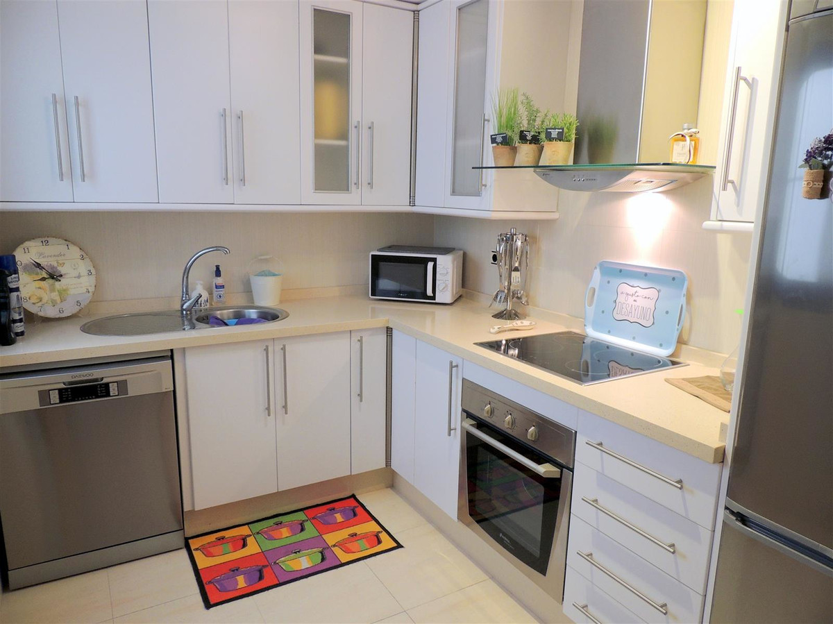 Apartamento en Residencial con vistas al mar en primera línea, Almuñécar