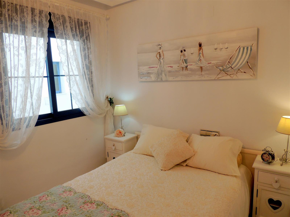 Apartamento en Residencial con vistas al mar en primera línea, Almuñécar