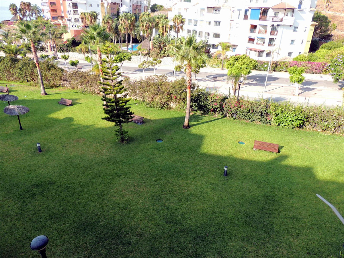 Apartamento en Residencial con vistas al mar en primera línea, Almuñécar