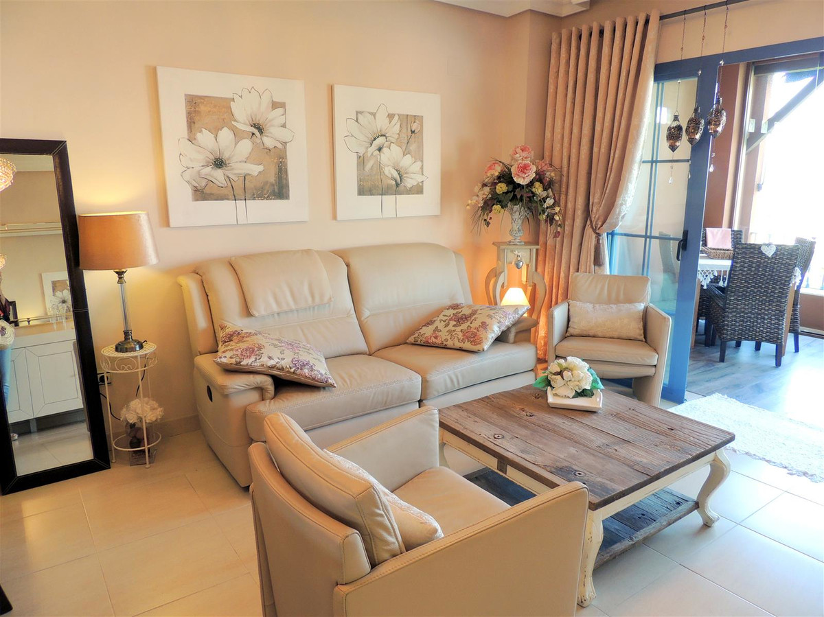 Apartamento en Residencial con vistas al mar en primera línea, Almuñécar