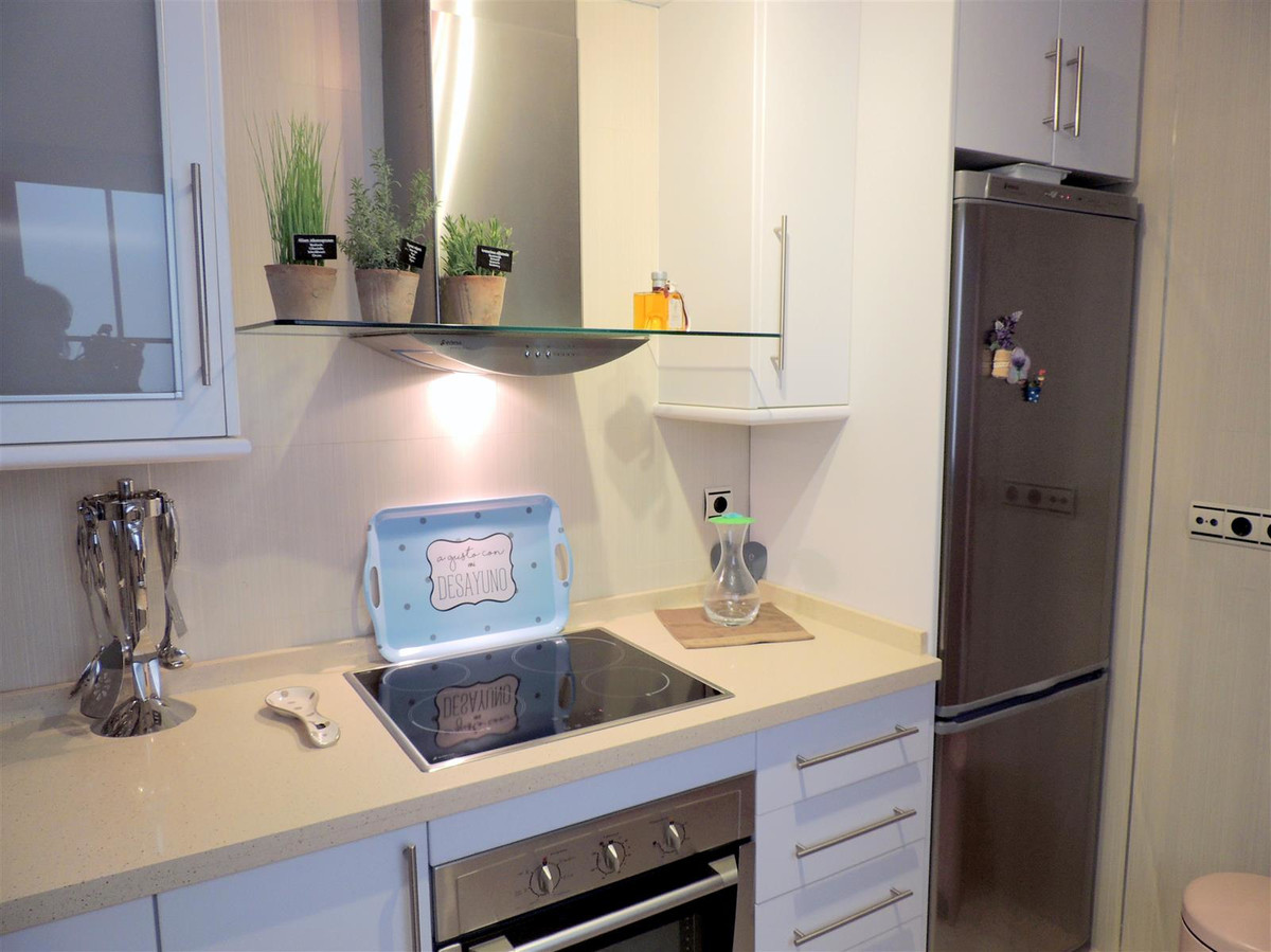 Apartamento en Residencial con vistas al mar en primera línea, Almuñécar