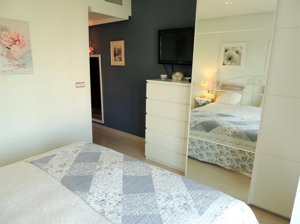 Apartamento en Residencial con vistas al mar en primera línea, Almuñécar