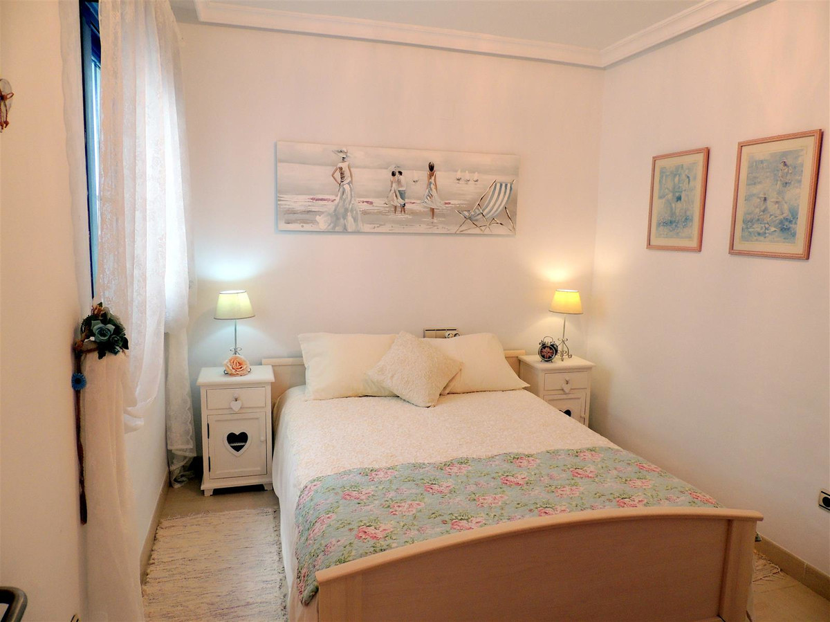 Apartamento en Residencial con vistas al mar en primera línea, Almuñécar