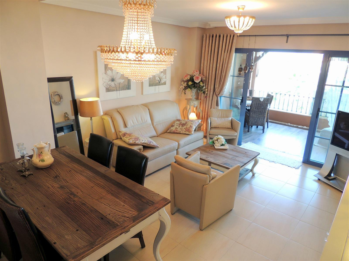 Apartamento en Residencial con vistas al mar en primera línea, Almuñécar
