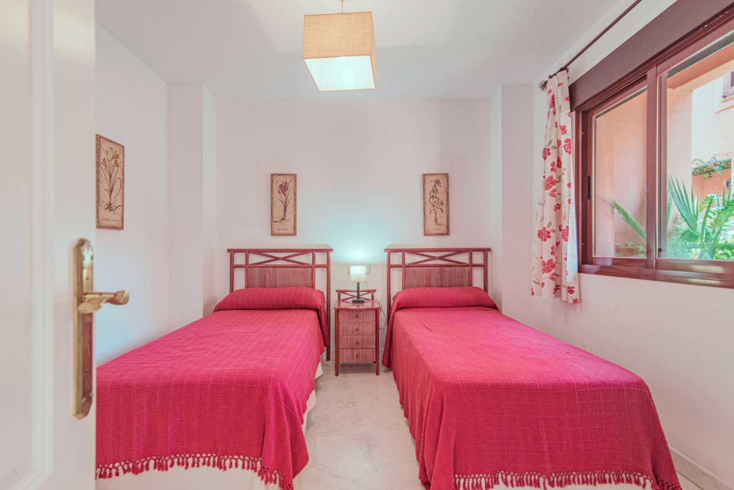 Piso de 3 dormitorios en Playa Granada de septiembre a junio