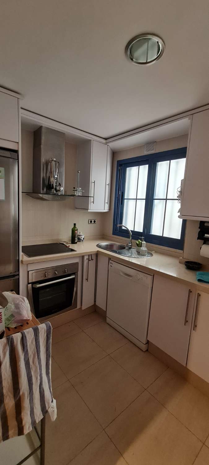 Lujoso apartamento de playa en Almuñecar. Alquiler meses de invierno.