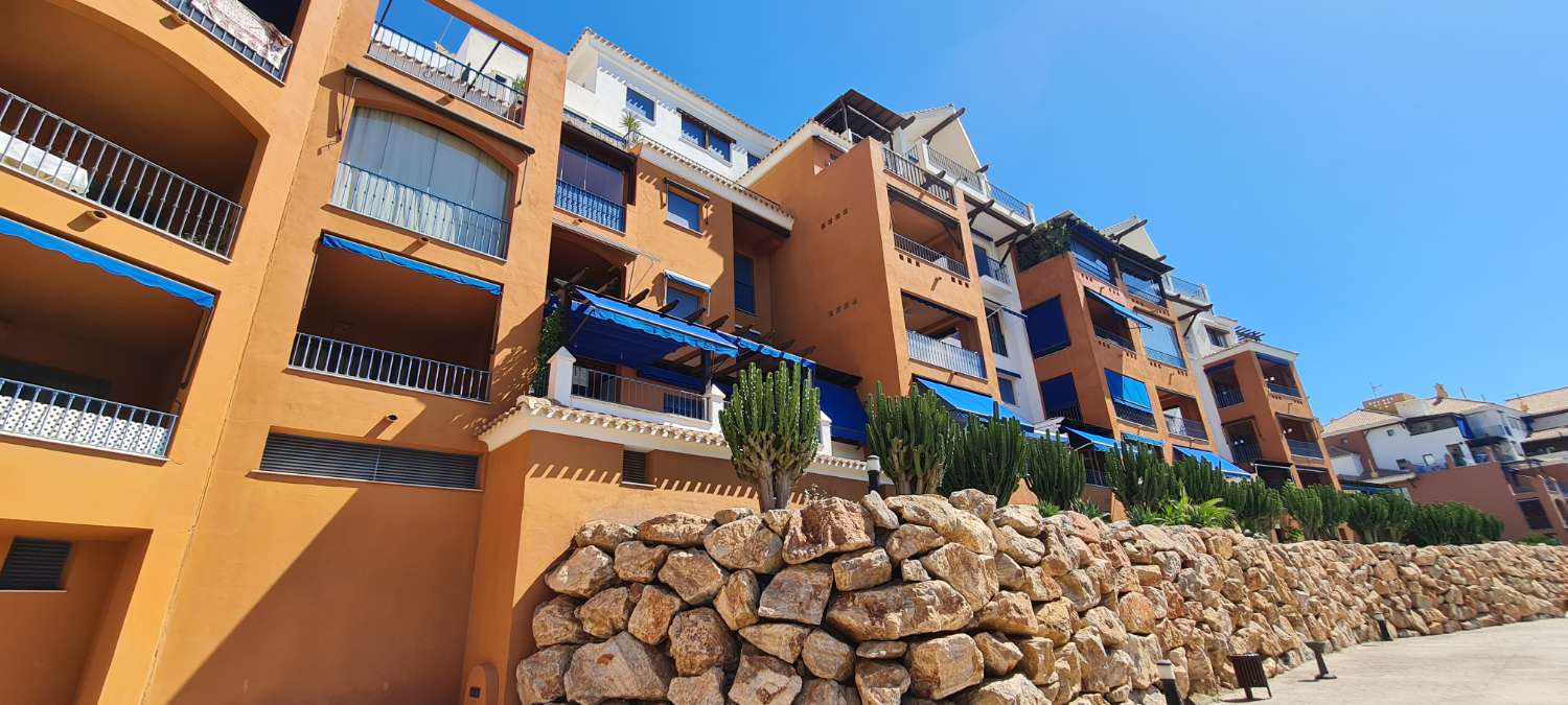 Lujoso apartamento de playa en Almuñecar. Alquiler meses de invierno.