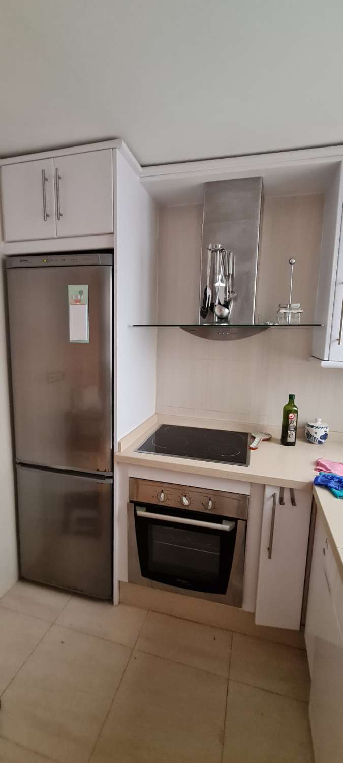 Lujoso apartamento de playa en Almuñecar. Alquiler meses de invierno.