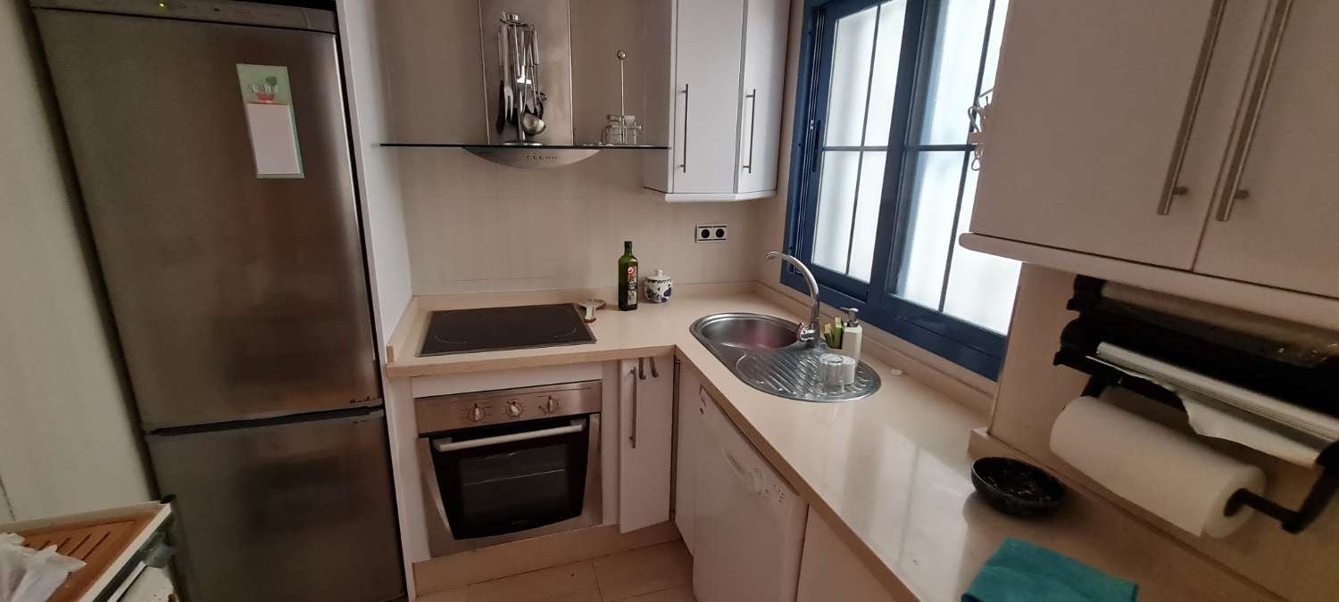 Lujoso apartamento de playa en Almuñecar. Alquiler meses de invierno.