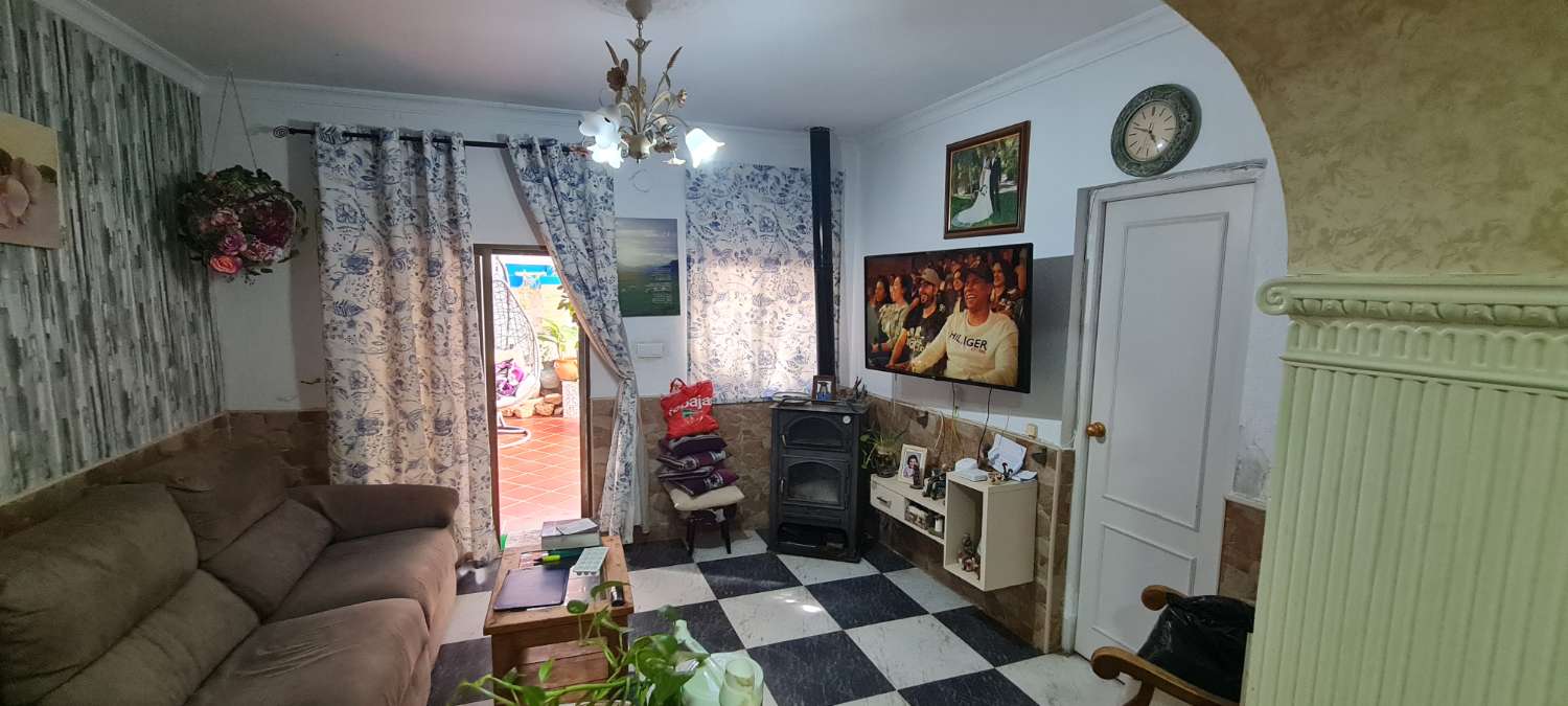 4 bedroom house for sale in Motril