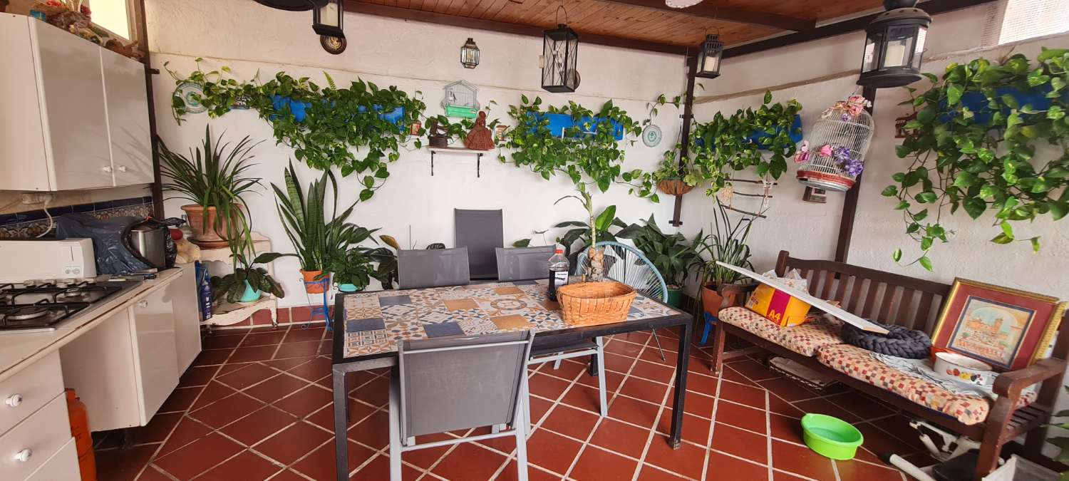 4 bedroom house for sale in Motril