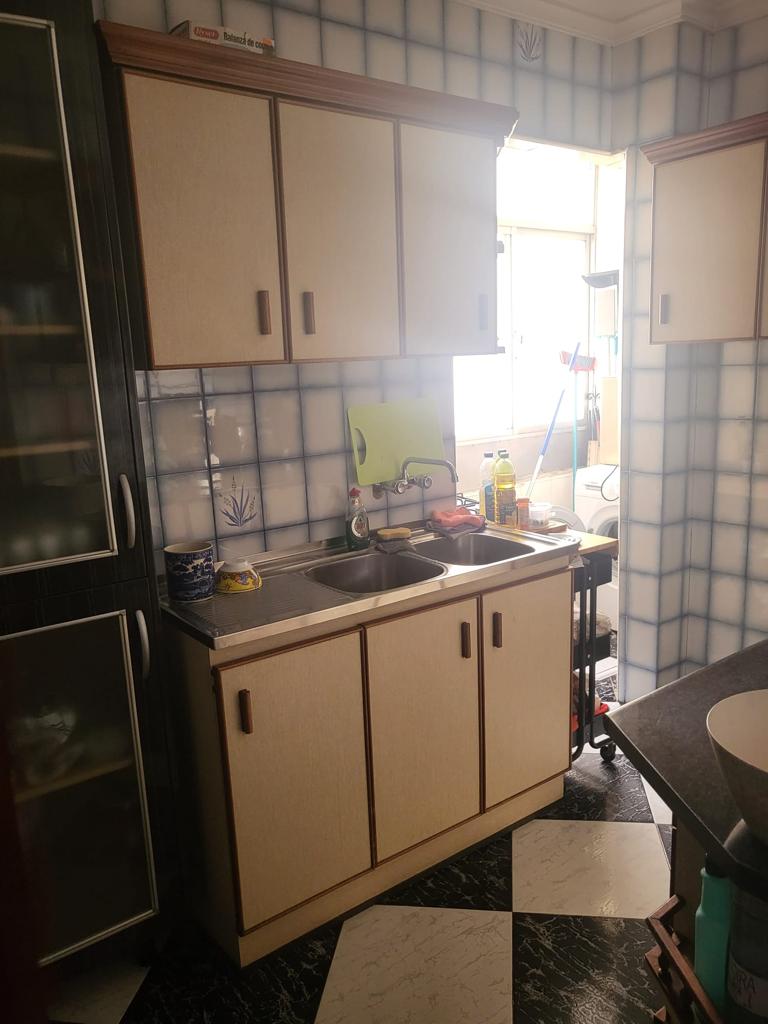 Se vende piso 4 dormitorios en Motril