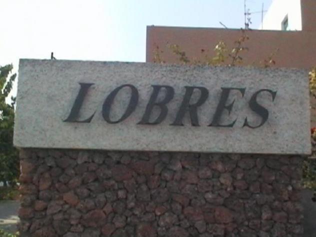 Urban plot for sale in the center of Lobres