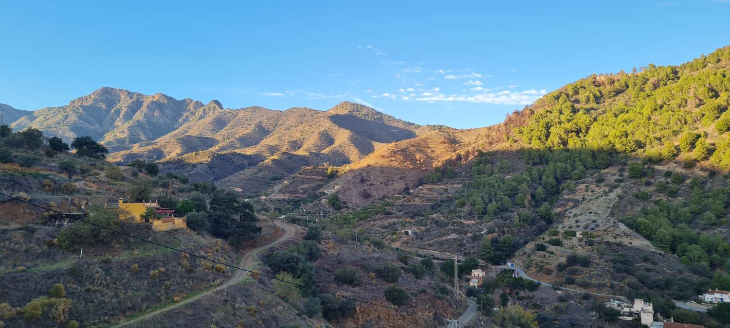 Vila v prodeji in El Rescate - Río Seco (Almuñécar)