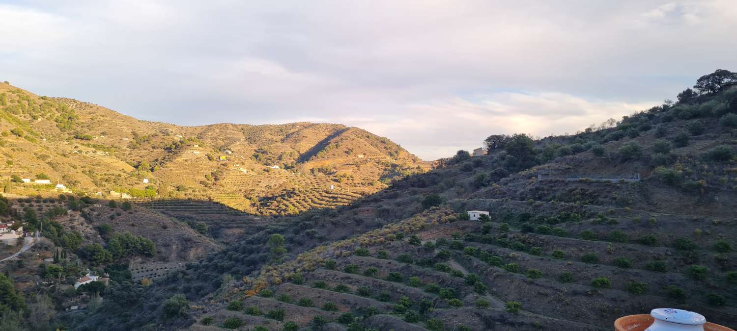 Vila v prodeji in El Rescate - Río Seco (Almuñécar)