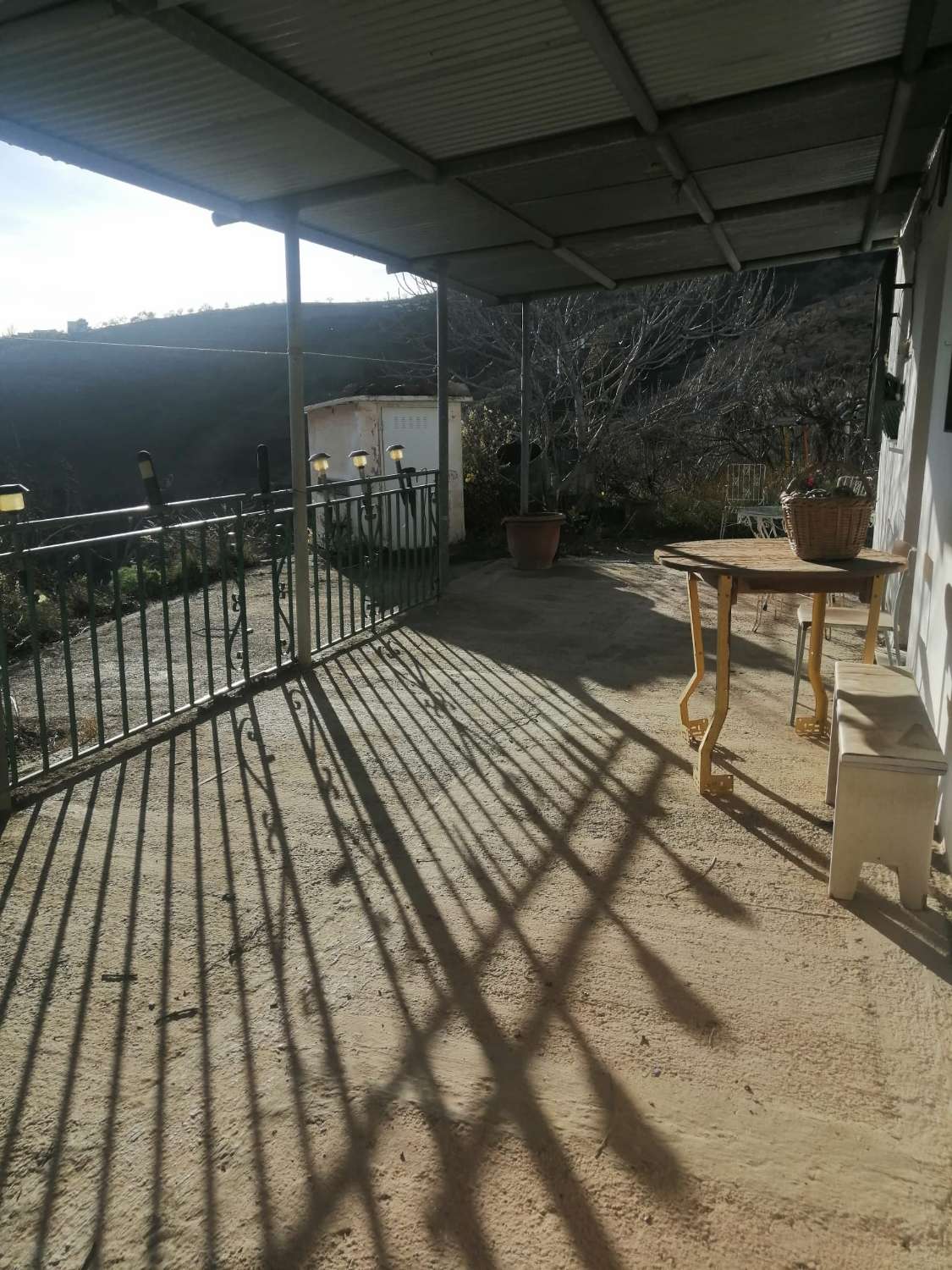 Se vende cortijo con 15000 m² de terreno en Torvizcón