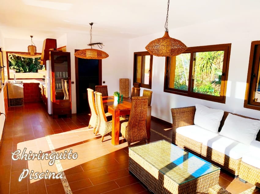 Luxurious Villa in Otura next to the golf course