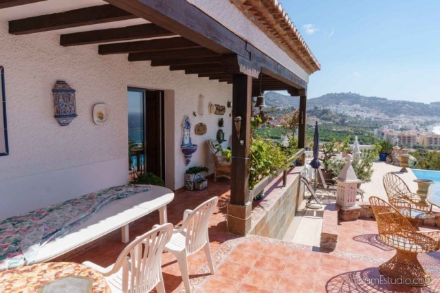CHARMANTE VILLA À LA HERRADURA