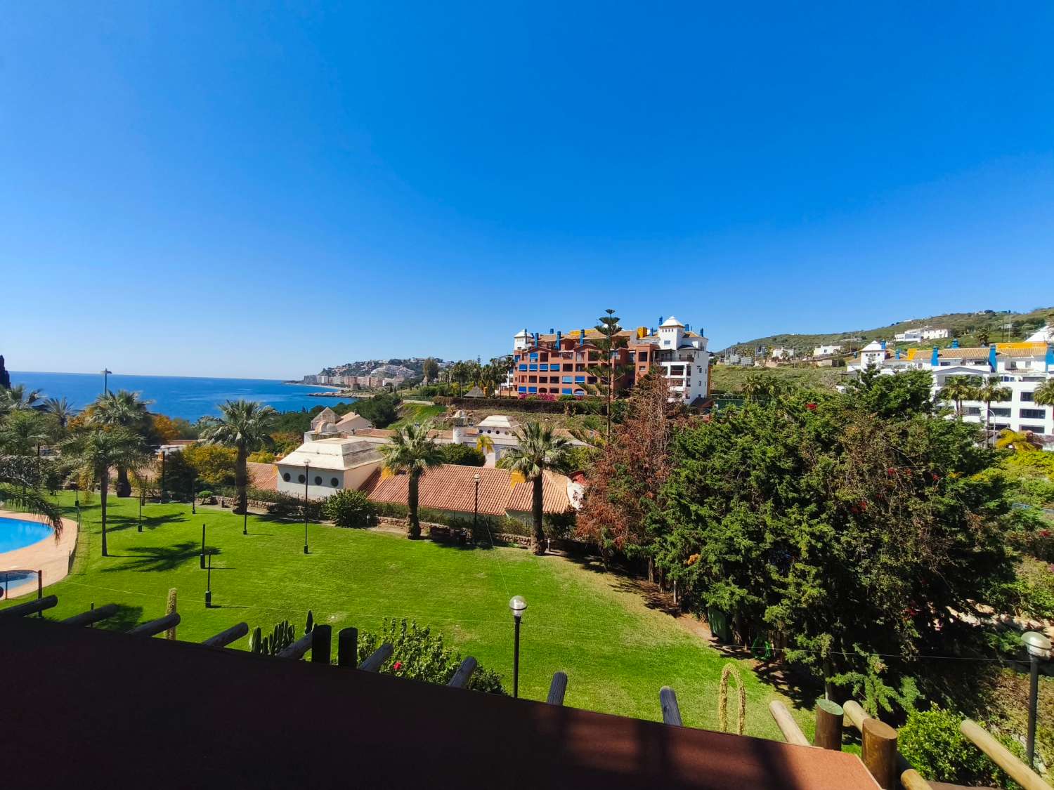 Découvrez votre nouvelle maison à Almuñécar : un appartement de 85 m² avec vue sur la mer