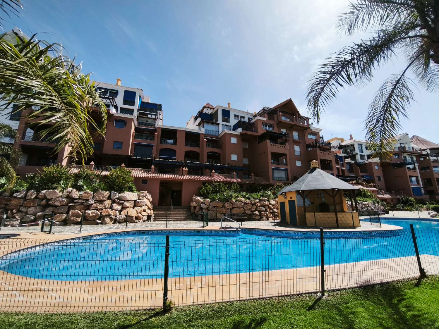 Experience the Costa Tropical in elegance: 2-bedroom apartment with sea views