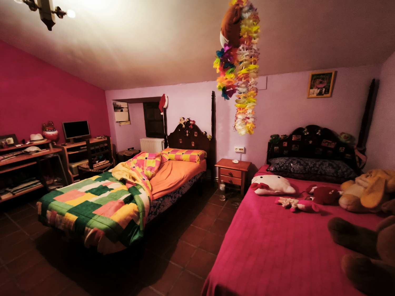 2 case coloniche (nuove e vecchie) e casa dei lavoratori su 33,75 ettari.