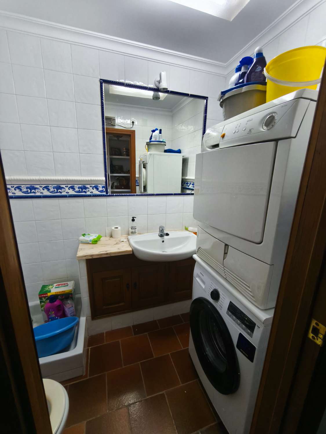 2 case coloniche (nuove e vecchie) e casa dei lavoratori su 33,75 ettari.