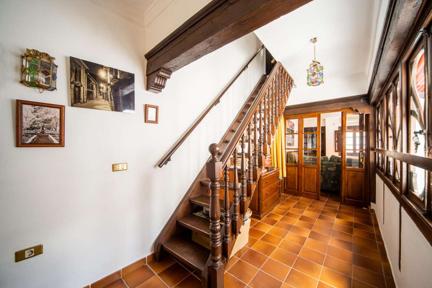 2 case coloniche (nuove e vecchie) e casa dei lavoratori su 33,75 ettari.