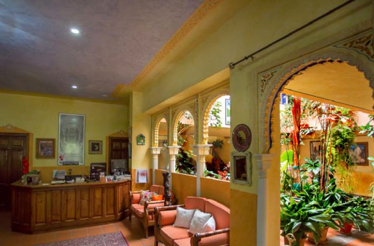 旅館 出售 在 La Taha