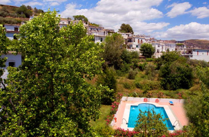 旅館 出售 在 La Taha