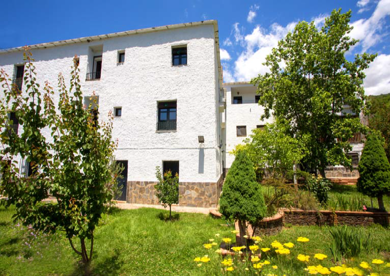 旅館 出售 在 La Taha