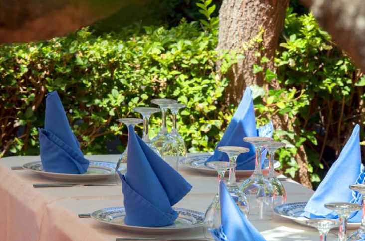 旅館 出售 在 La Taha