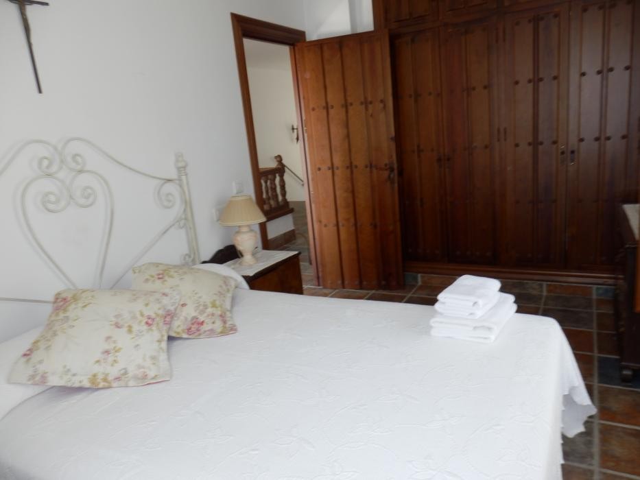 Frigiliana, vendesi casa con 7 camere da letto e un terreno di 5500 m2