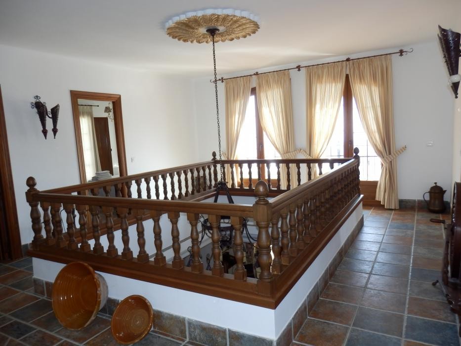 Frigiliana, for sale house with 7 bedrooms and a plot of 5500 m2